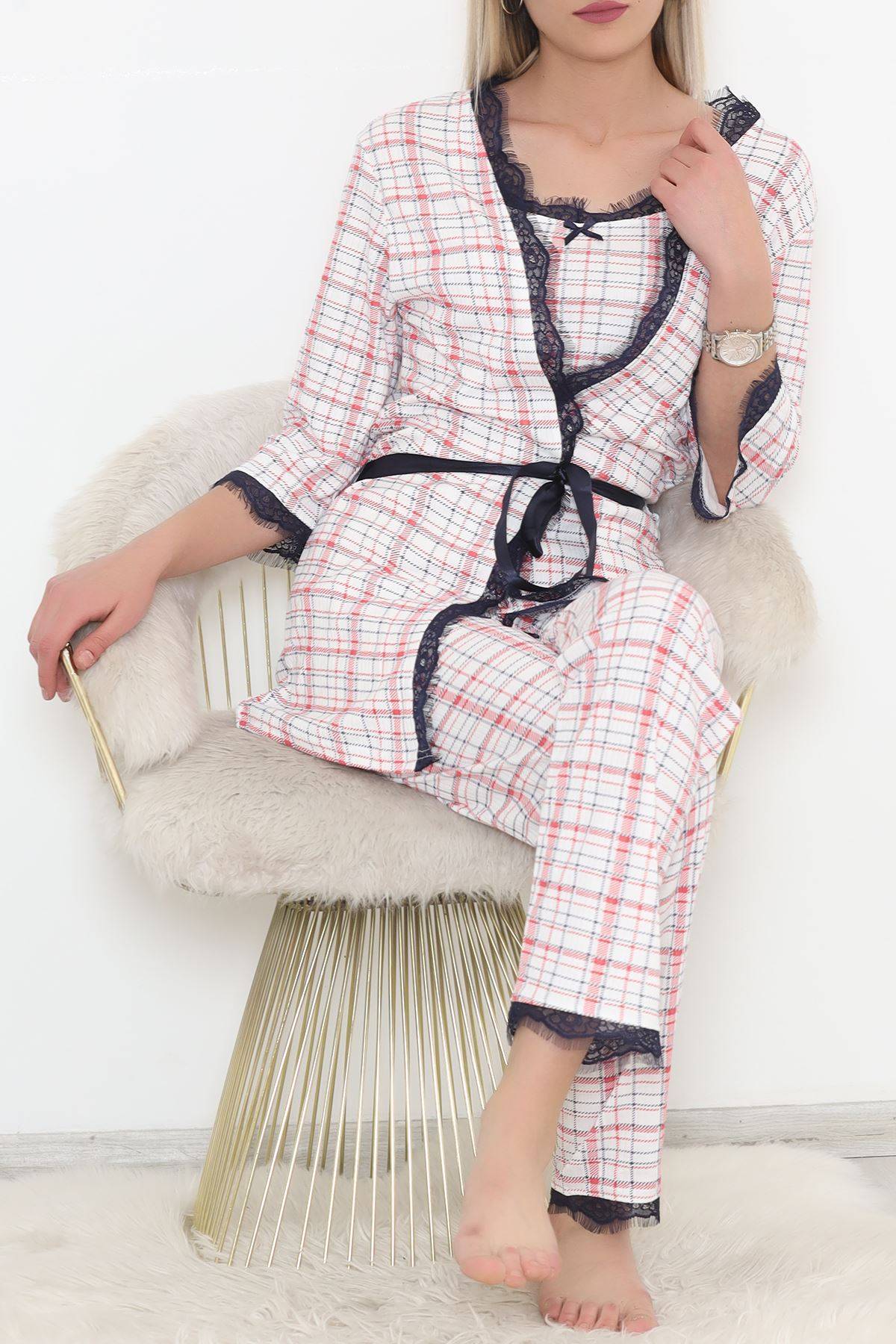 

Роскошный пижамный комплект с рисунком в красную клетку S