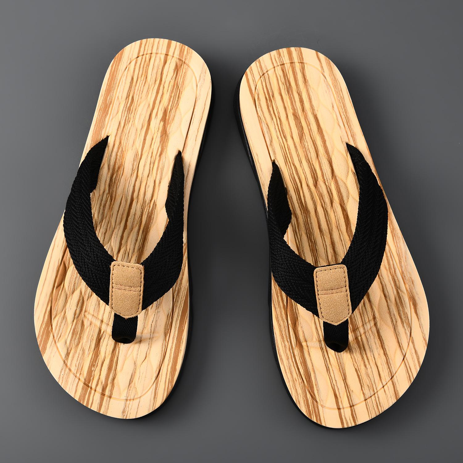 

New slippers thick-soled flip-flops men s non-slip and wear-resistant, light and comfortable casual soft-soled outer wear men s slippers 39 чорний