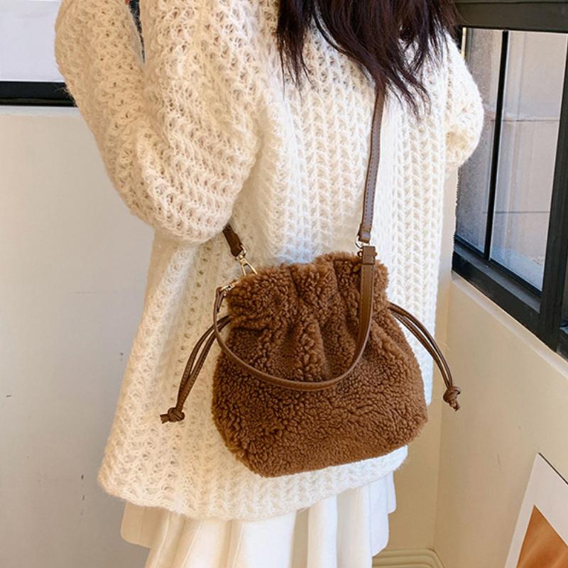 Large Capacity Plush Bag Female Fall And Winter Hairy Handheld Shoulder Slanting Cross Furry Simple Versatile Premium