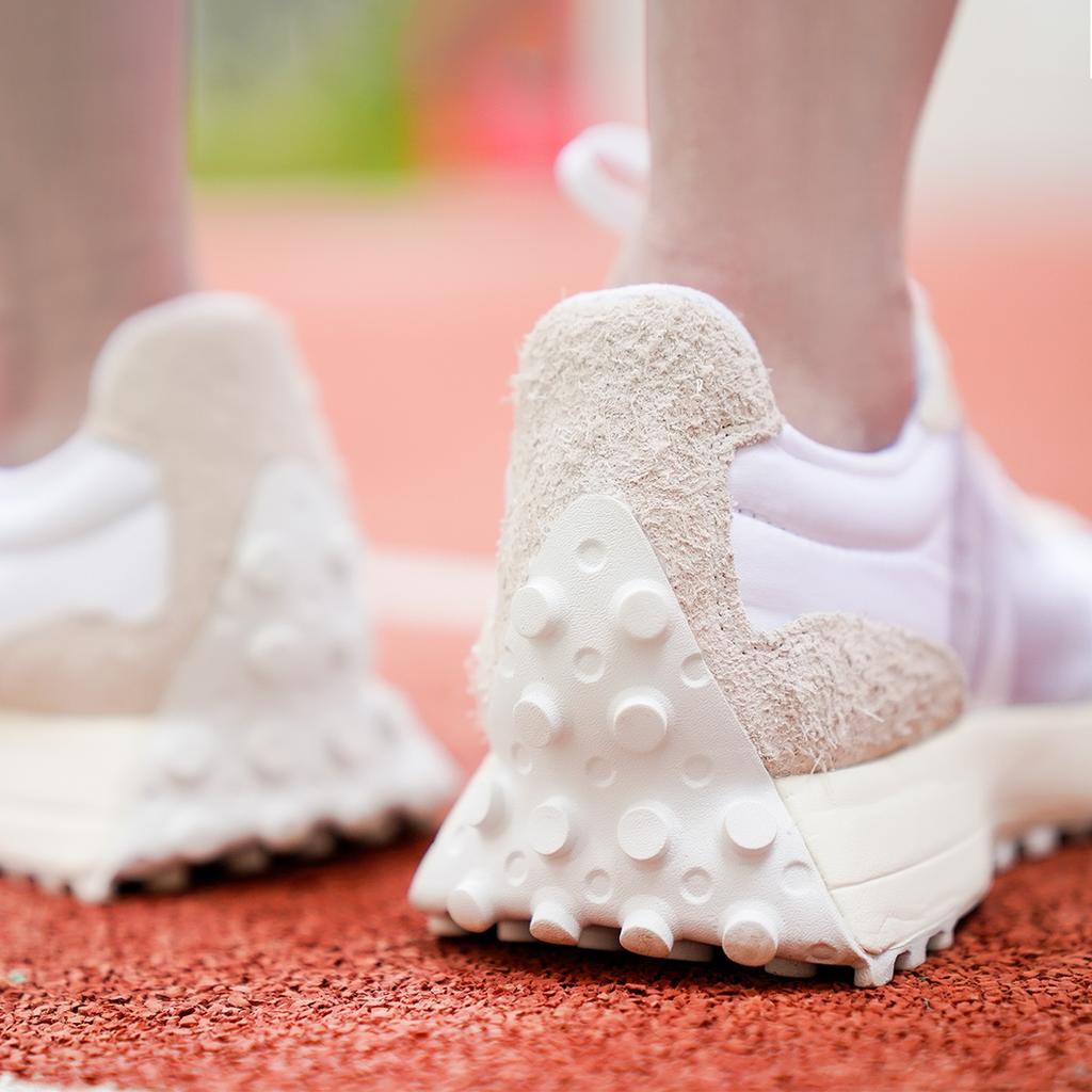 (WMNS) New Balance 327 'White Moonbeam' Women's WS327SFD