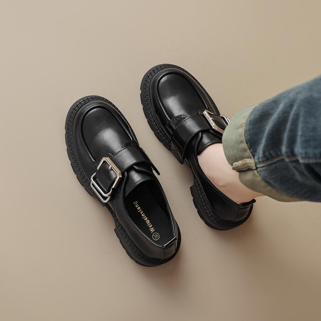 Weiwei girl 538-12 Ein-Wort-Schnalle mit Plateau Loafer Damen Retro Britische kleine Lederschuhe Weichsohlige Einzelschuhe Damen