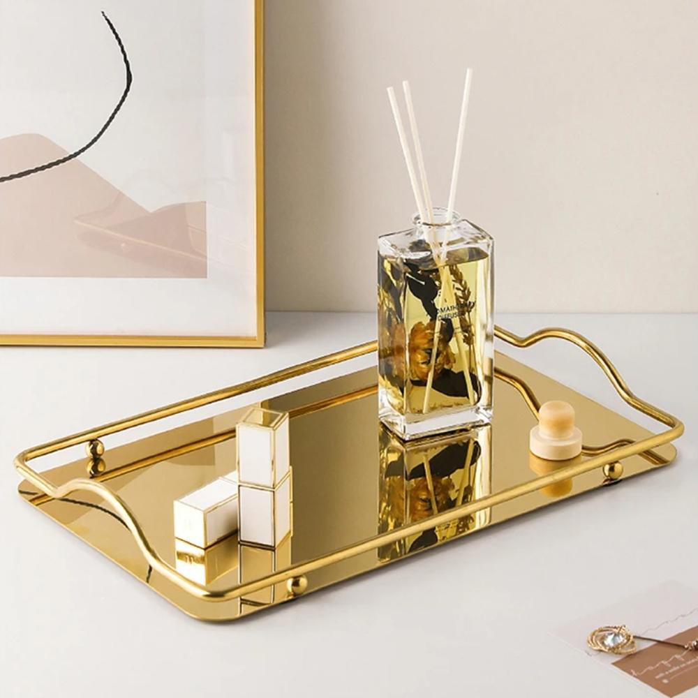 Metal Fruit Plate Decoration Simple Perfume Storage Plate Elegant Home Serving Plate Bathroom Tray Storage Ornaments Modern
