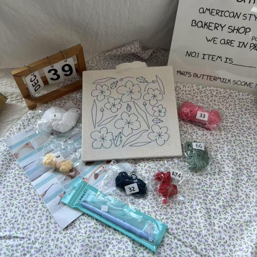 Flower Pattern Punch Needle Kits for Beginners Hoop DIY Embroidery Starter Set Yarns Punch Needle Embroidery Kit Adults