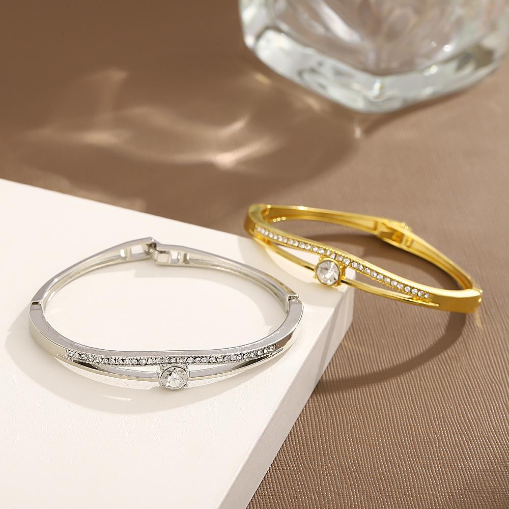 Spring and Autumn New Versatile Bracelet High-end Micro-encrusted Zircon Temperament Bracelet