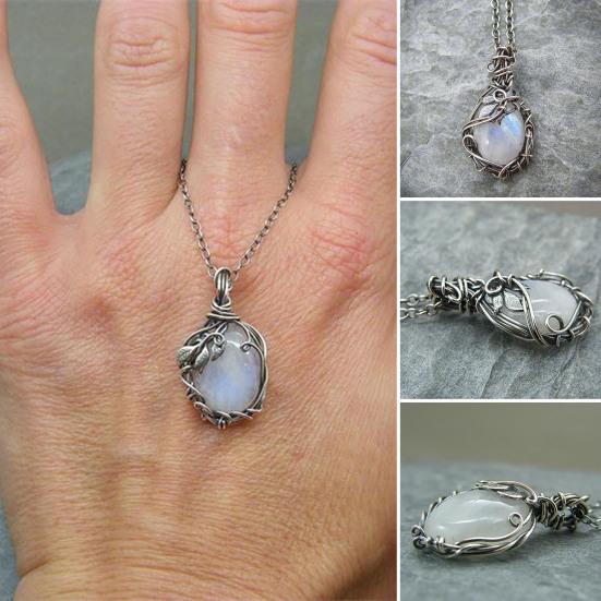 Women Necklace High Quality Vintage Silver Color Moonstones Lady Pendant for Prom