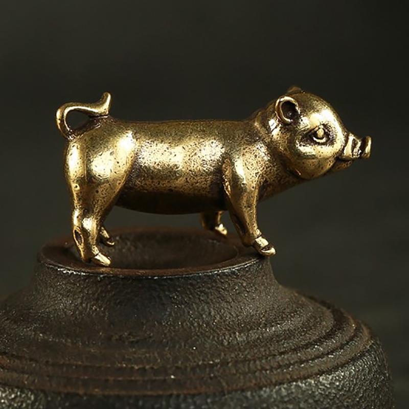 Vintage Brass Mini Pig Figurine Handmade Retro Desk Ornament Tea Pet for Living Room Desktop Home Decor Collection Gift