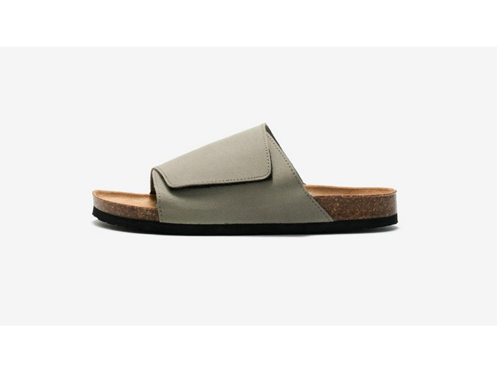 Ruizu Men's Cork Slippers: Trendy Frosted Leather Flip Flops for Beach or Casual Wear.