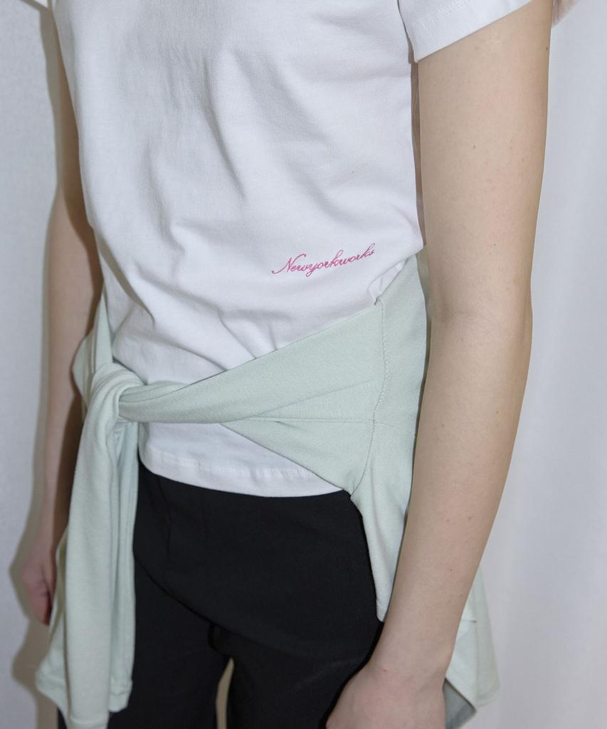 Nyuyogwogseu Embroidered Round Short Sleeve T-Shirt_White