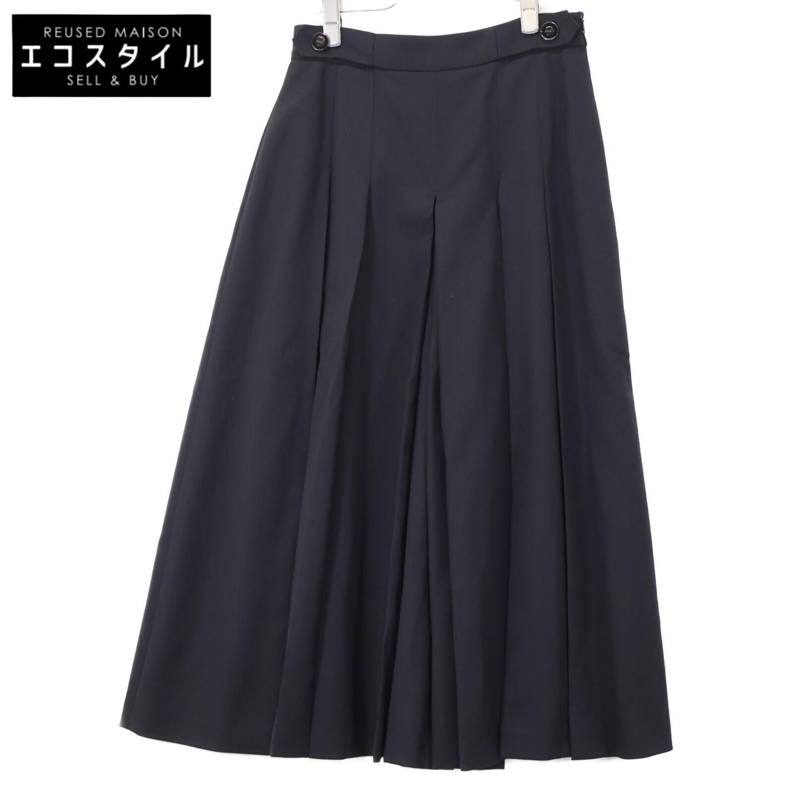 

FOXEY Black 40158 Pleated Crystal Pants Bottoms 38 blackUsed