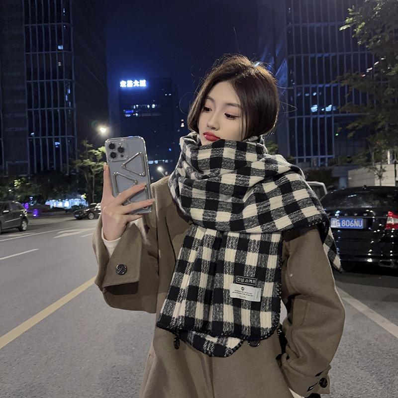 Retro plaid scarf women's new winter thickened student shawl dual-purpose warm scarf green