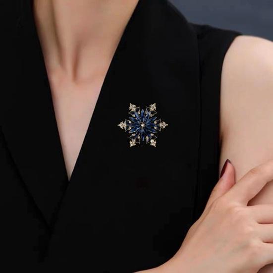 Broșă cu fulgi de zăpadă de Crăciun, strass colorat, de Anul Nou, guler de haină, pulover, pălărie, decorare, broșă, inoxidabil, rezistentă la uzură, ace de haine anti-alunecare