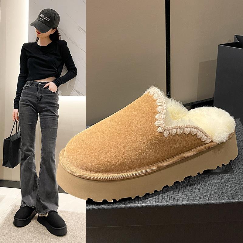 2025 Velvet Versatile and Versatile Autumn and Winter New Internet Celebrity Outer Wear Casual Wide Muffin Thick Bottom Cotton Slippers Women
