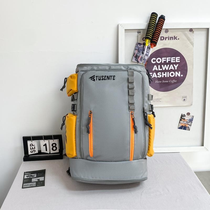 Large Capacity Travel Backpack Short Distance Multifunctional Outdoor Mountaineering Bag Student School Bag Computer Bag