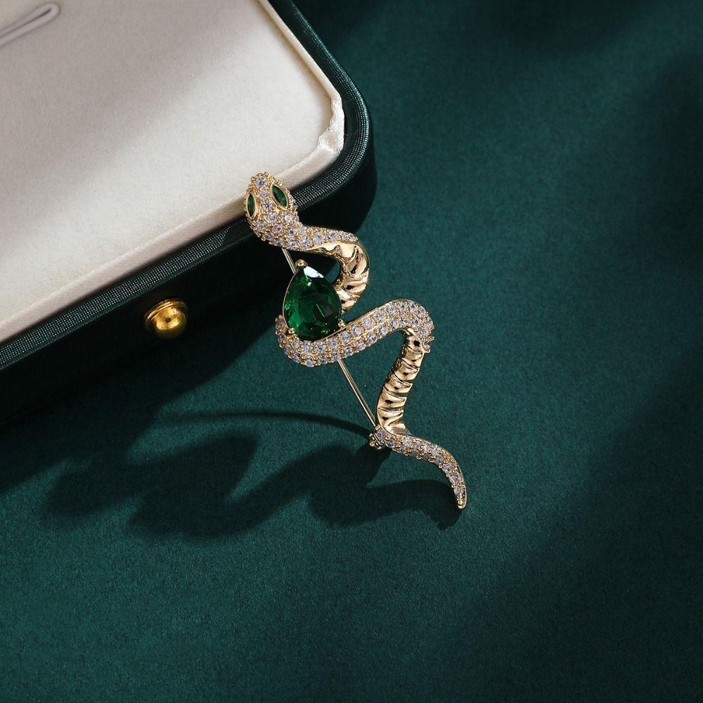 Sparkling Zodiac Snake Brooch Minimalist Snake Lapel Pin Rhinestone Collar Pins New Year