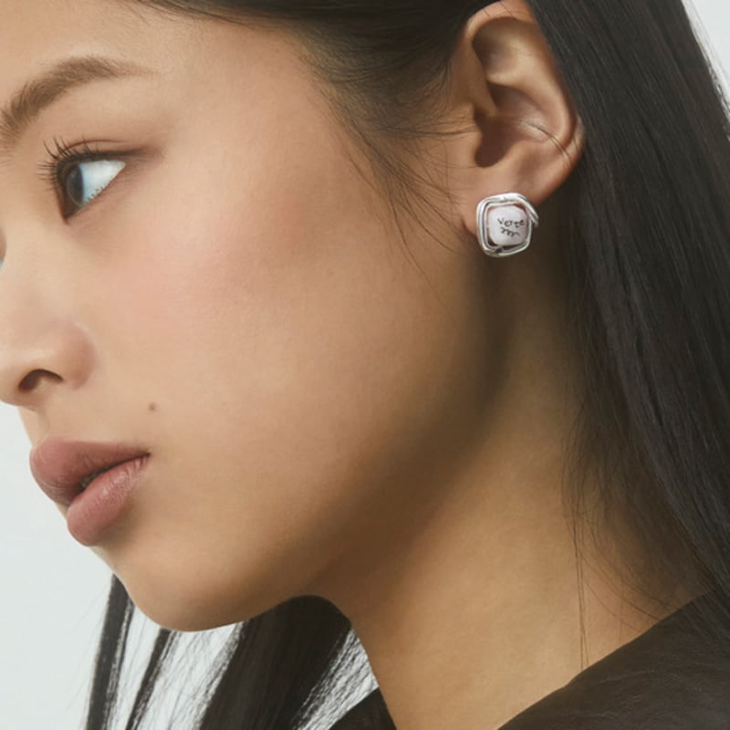 

NEW PIECE GRASS GREEN KUNZITE EARRINGS silver