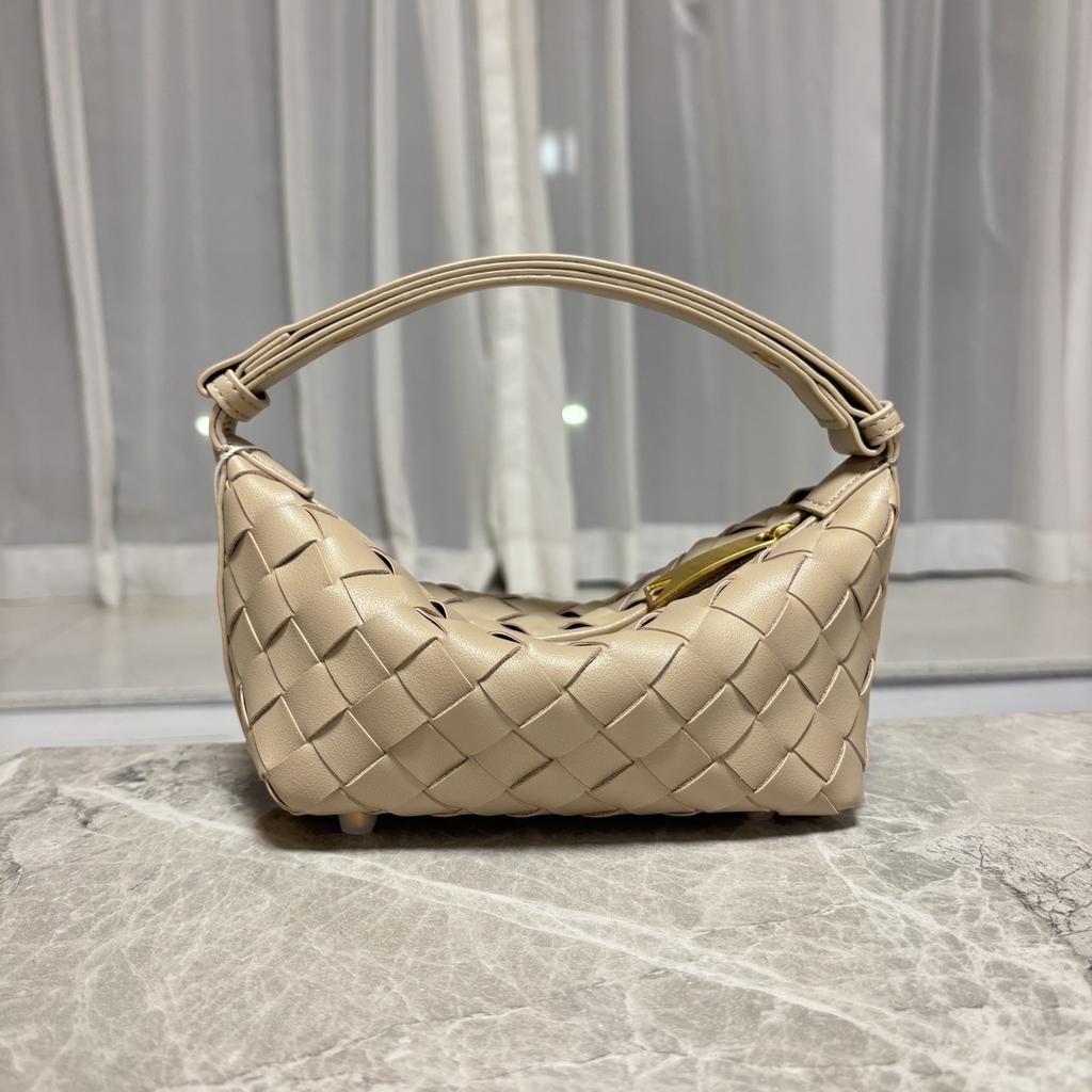 Cross-border cowhide hand-woven mini zipper bento bag niche portable lunch box bag versatile single shoulder underarm women's bag