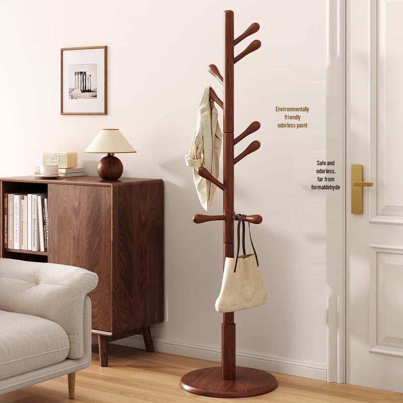 Freistehender Kleiderständer aus Massivholz