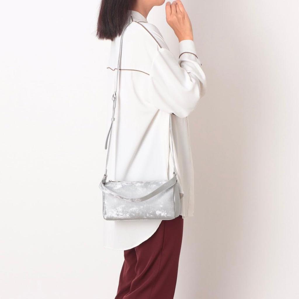 Silk satin-like synthetic leather tubular shoulder bag