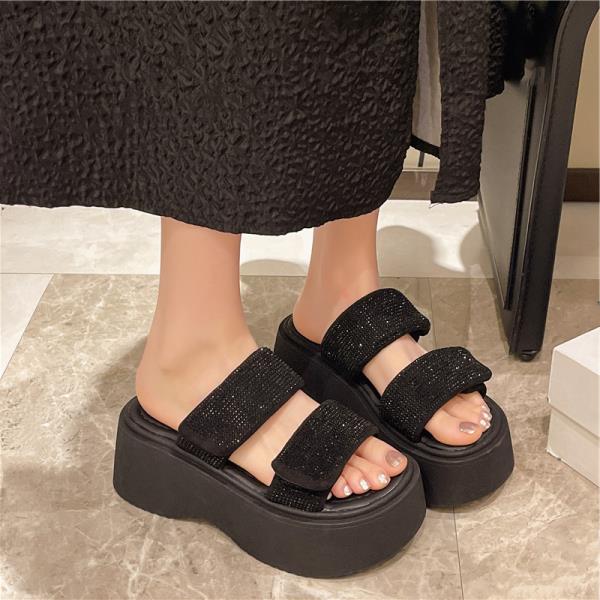 Modne Buty Klapki Damskie Lato Platforma Luksusowe Klapki Pantofle Miękkie Projektant 2025 Rzep Modne Klapki Codzienne Lato Damskie