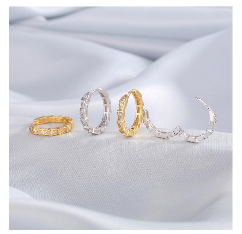 Gold-Plated Bamboo Zircon Ear Cuffs: Elegant and Versatile Earrings for a Luxurious Commute Style