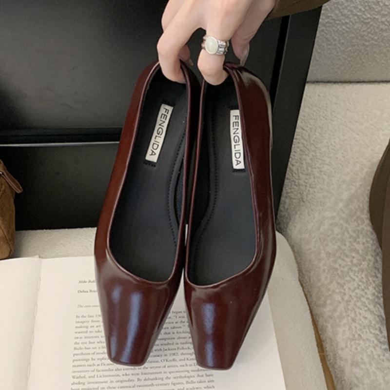 

Fashion French Style Women s Shoes 2025 New Spring And Autumn Comfy Women Shoes Shallow Medium Heels Commuting Rubber Soled Shoes 35 вино красного