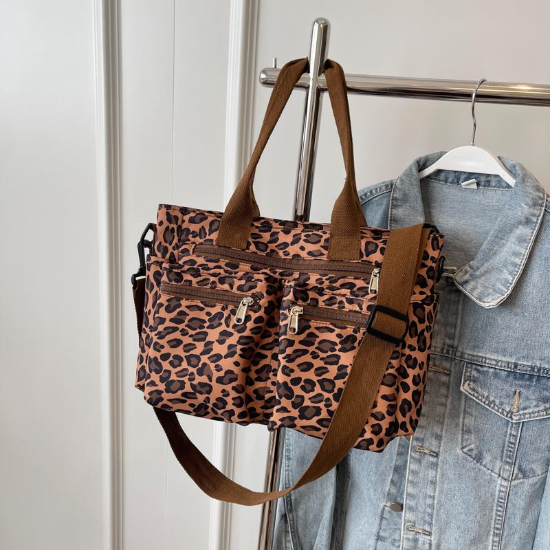 Sac de loisirs pour femmes classique à imprimé léopard de grande capacité avec plusieurs poches Nouveau sac cabas léger pour les déplacements