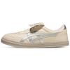 Aaron 2.0 Retro Training Low-Top Lifestyle Sneakers Unisex Sneakers Light-Gray 1203A720-022