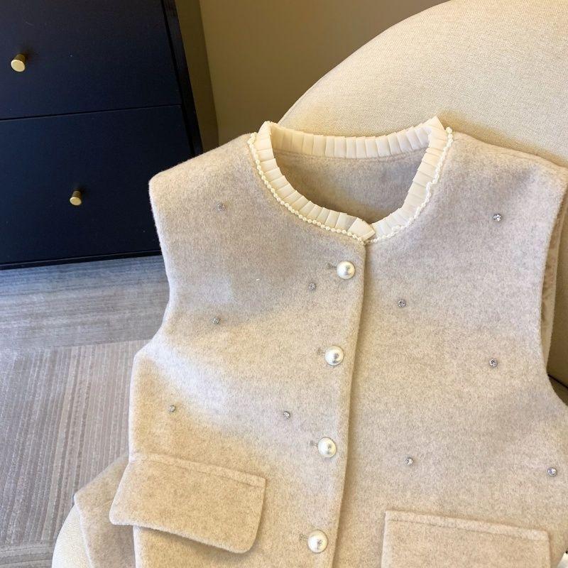 Women S Small Fragrance Style Sleeveless Vest Jacket With Diamond Detail
