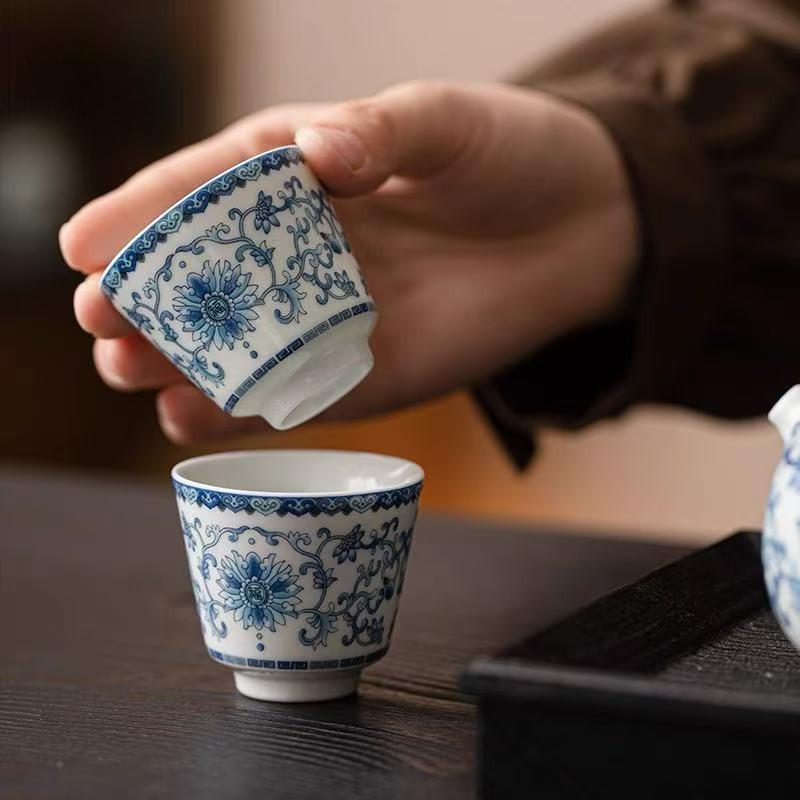 Chinese Ceramic Vintage Teacups Travel Portable Tea Cup Ceramic Tea Bowl Master Cup Home Kung Fu Tea Set Ceremony Accessories