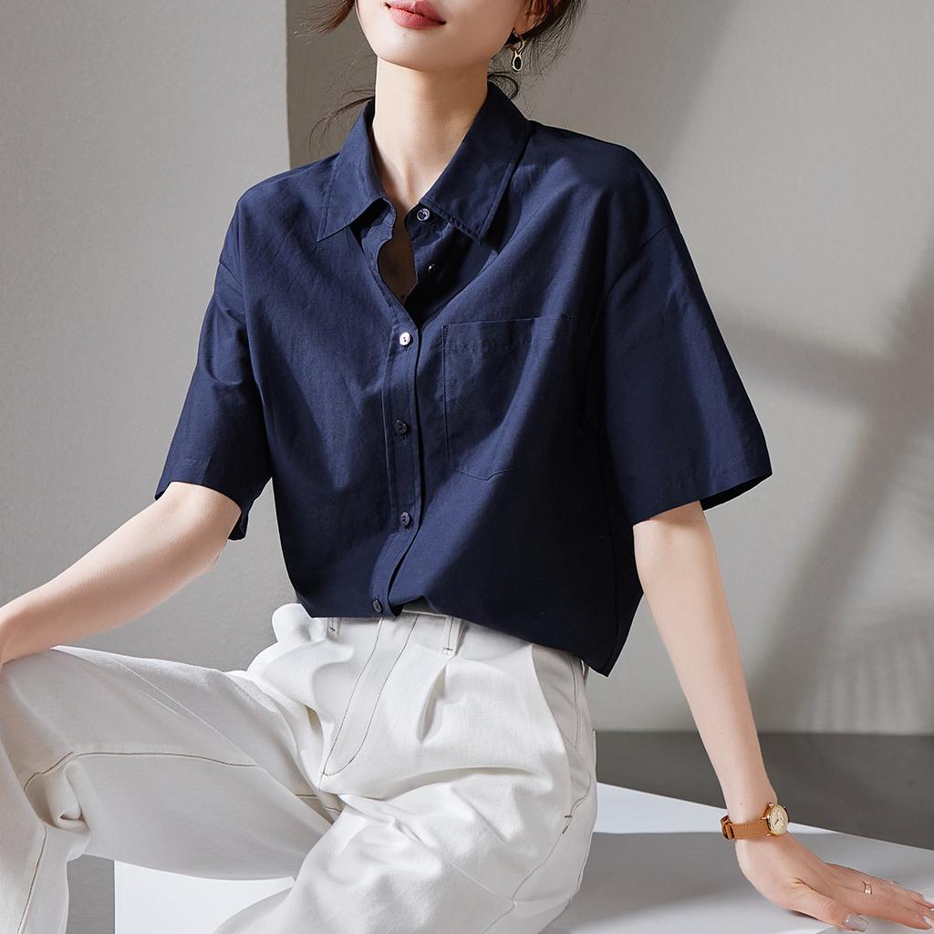 Simple commuting short sleeved shirt for women in 2026 summer, thin, fashionable, loose, versatile, solid color casual shirt
