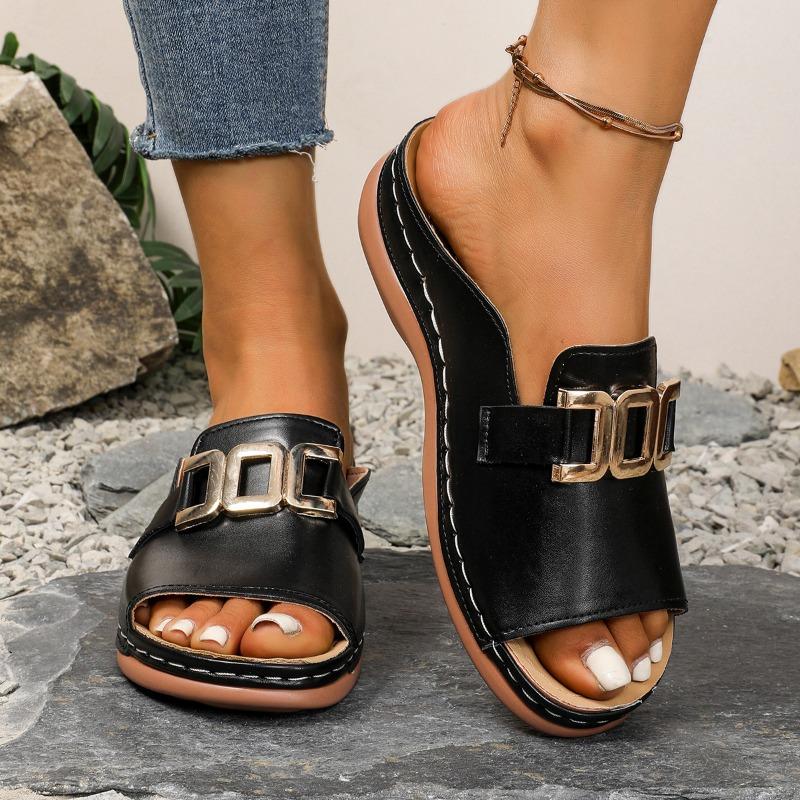 Large Size New Slope Heel Platform Slippers Women's Casual Fashion Simple Metal Buckle Fish Mouth Sandals