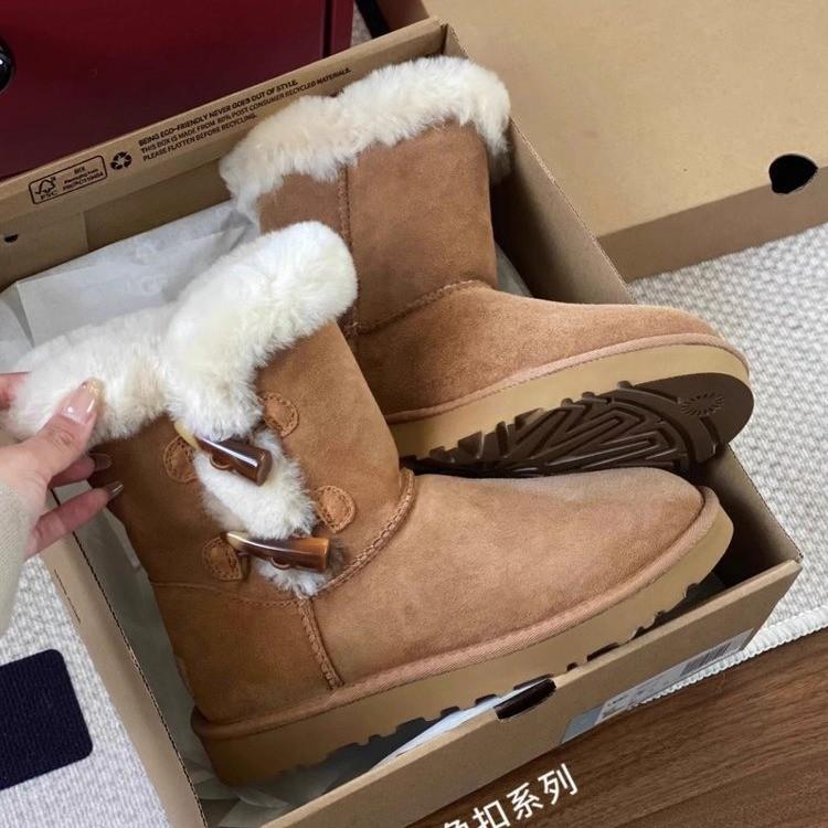 Corner buckle leather warm snow boots women's 2025 winter new matte real wool wool shoes velvet cotton shoes short boots