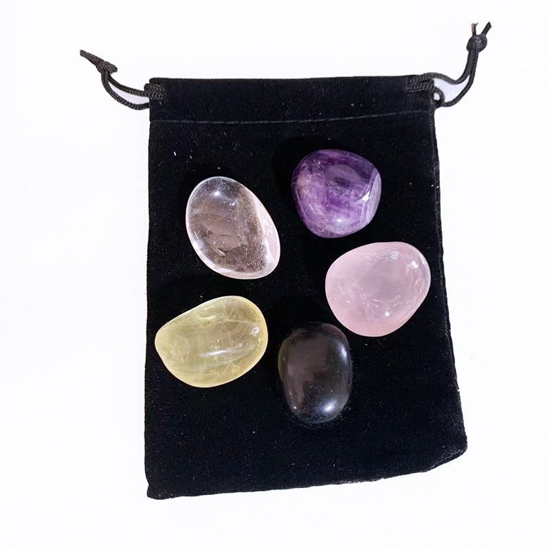 

Пятицветный камень Домашние украшения Цветной гравий Кристалл Пять элементов 15-20mm