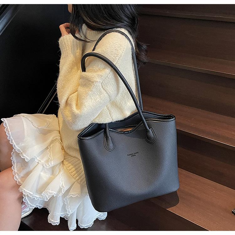 Bag Women's Large Capacity Tote Bag 2025 New Casual Shoulder Bag Handbag Retro Versatile Underarm Bag