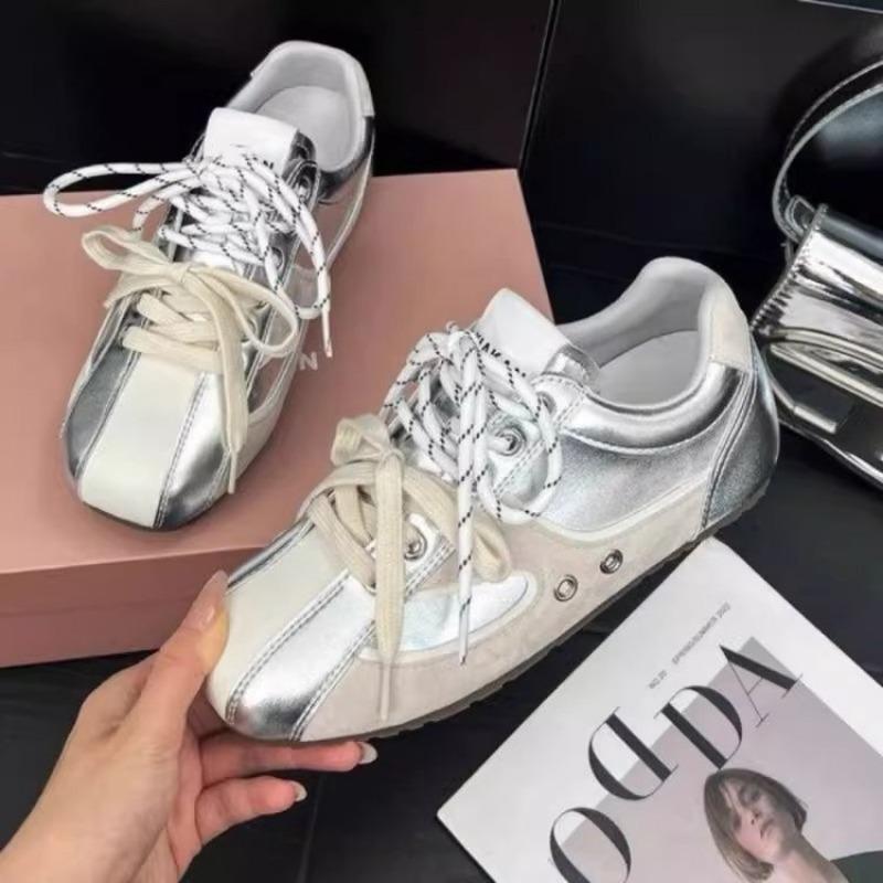 

Внутреннее увеличение высоты на 6 см Низкий каблук ремешок плоская подошва круглый носок Резина глубокий вырез 40 серебряный