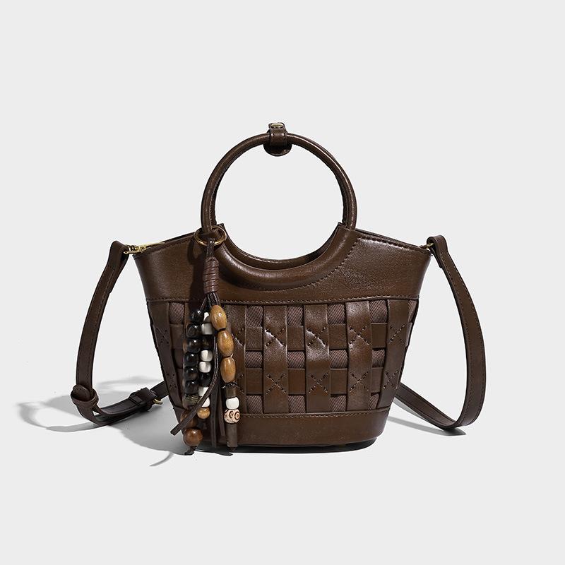 Vintage Woven Niche Design Bucket Bag 2025 Autumn New Style Basket Bag Elegant Versatile Handbag Shoulder Bag