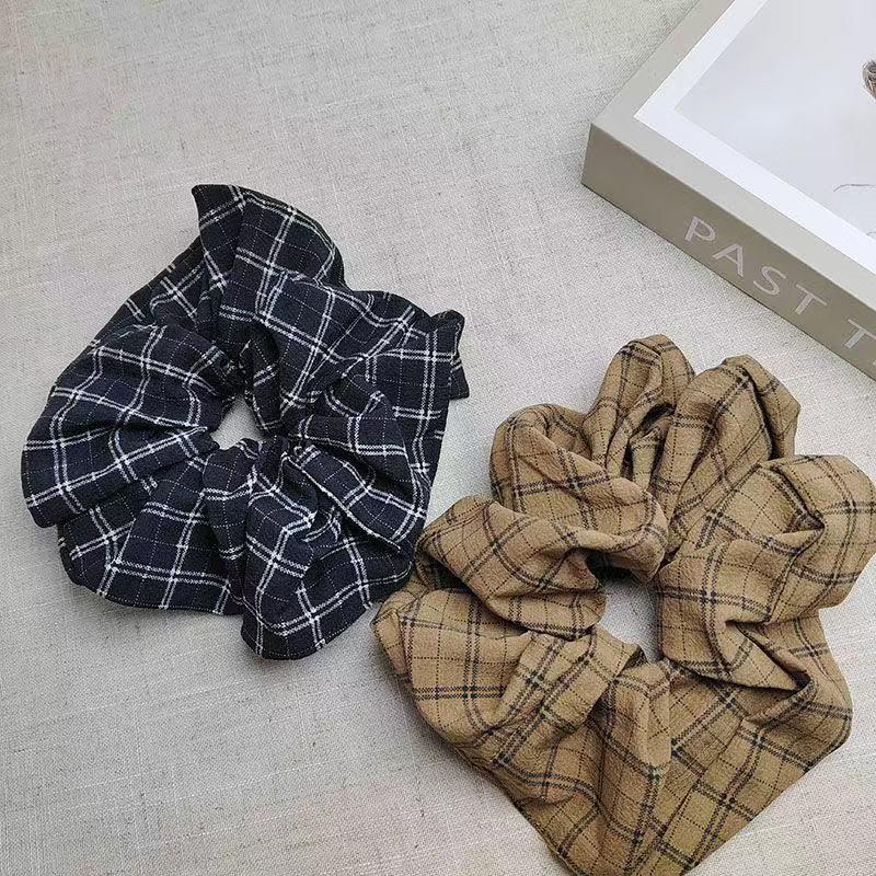 Vintage Plaid Scarf Hair Tie Set: Elegant Women's Oversized Plaid Scarf and Hair Tie Accessories