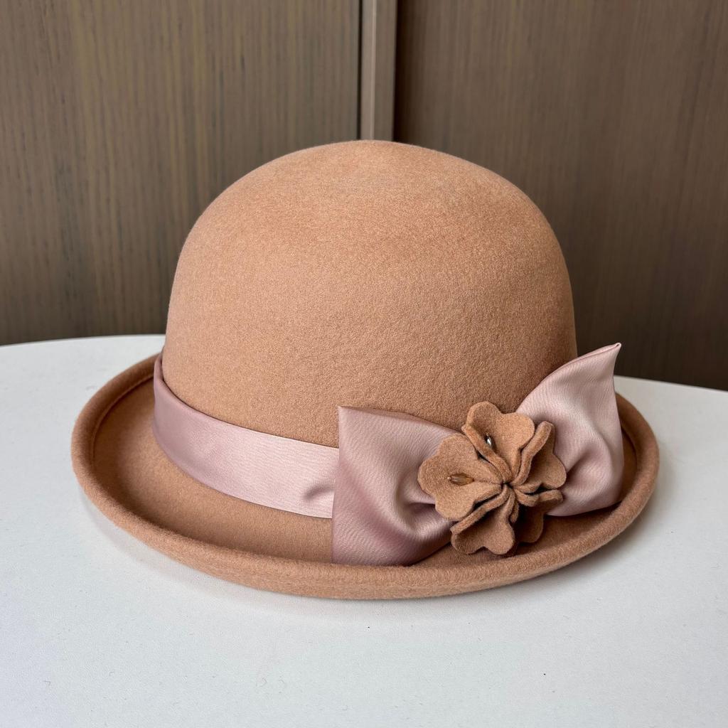Autumn And Winter New Styling Beret Solid Color Versatile Elegant Celebrity High-End Top Hat Women'S Fashion Diamond Strip Equestrian Hat