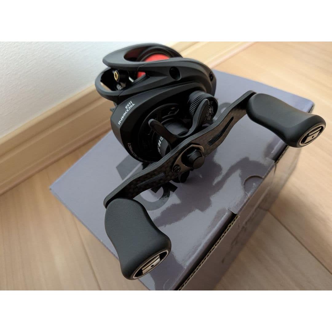 Used Abu Garcia roxani bc hs8-l (left-handed)