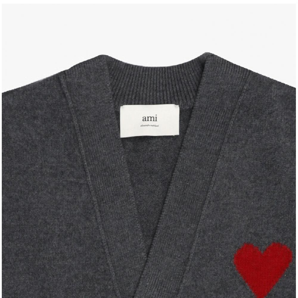 Ami Big Heart Logo Intarsia V Neck Cardigan Model  Ukc367 018 084