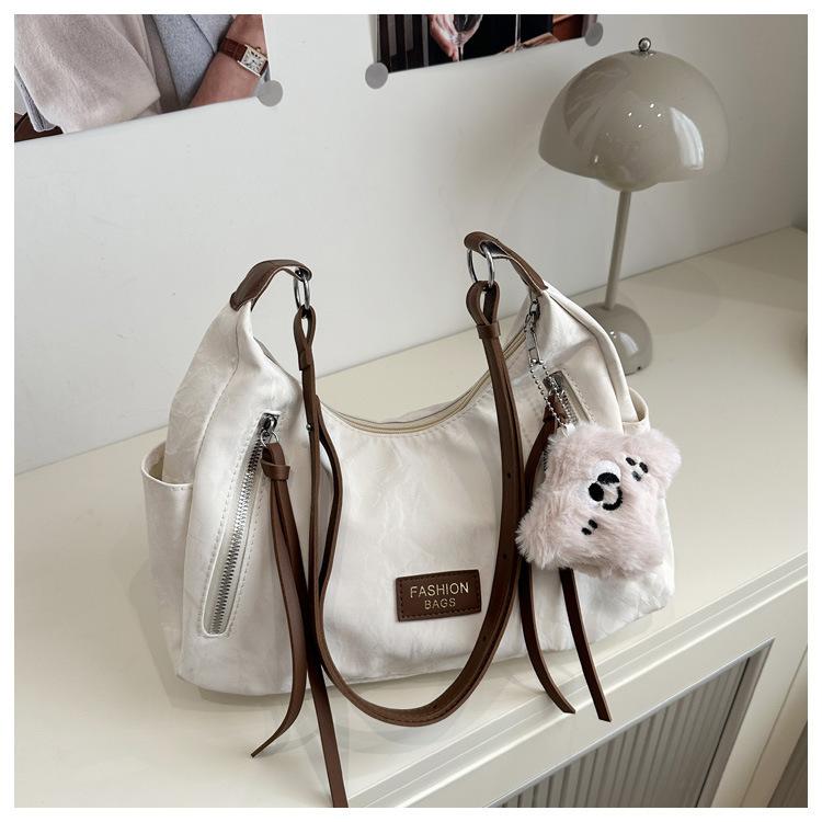 

Повседневная сумка большой вместимости для поездок на работу, женская, новая 2025 года, высококлассная универсальная сумка-мессенджер, модная наплечная сумка под мышку Without pendant белый