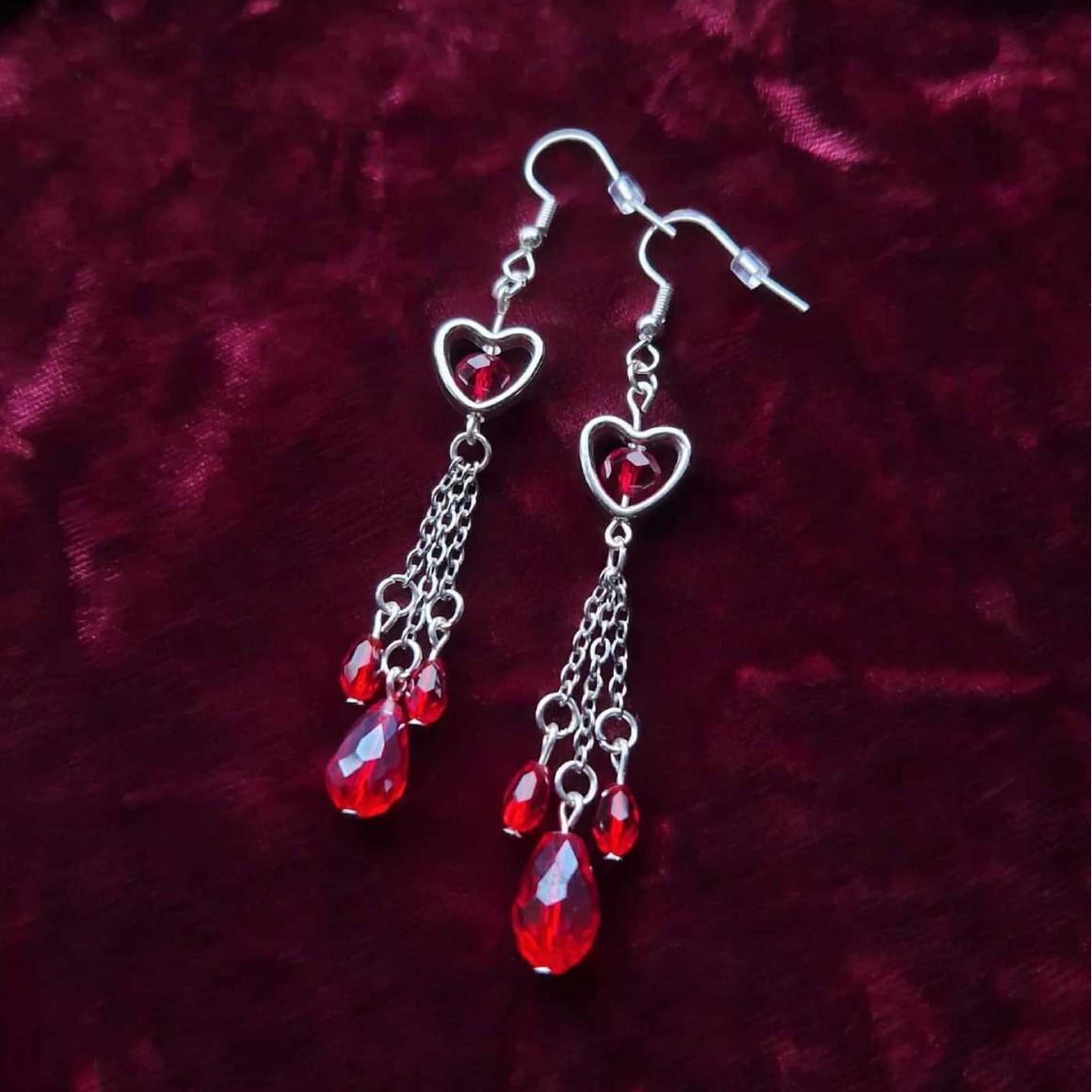 

Готические серьги «Кровоточащее сердце», серебряные подвески, красные серьги-капли в форме сердца, альтернативные эффектные серьги