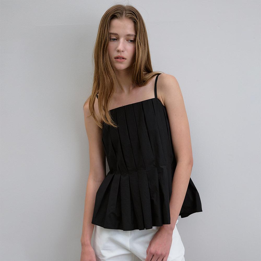 Nowood Swing Pleats Top (Black) Black/S