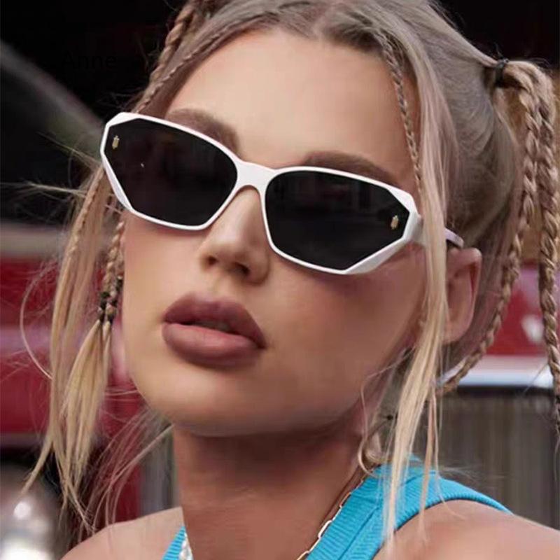 Square Cat Eyes Sunglasses Unisex Shade Sun Glasses Rivet Personality Punk Style for Women And Men