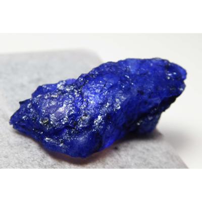 Natürlicher Blauer Saphir 140,6 Karat Roh Zertifiziert Vintage Unbearbeiteter Roher Edelstein