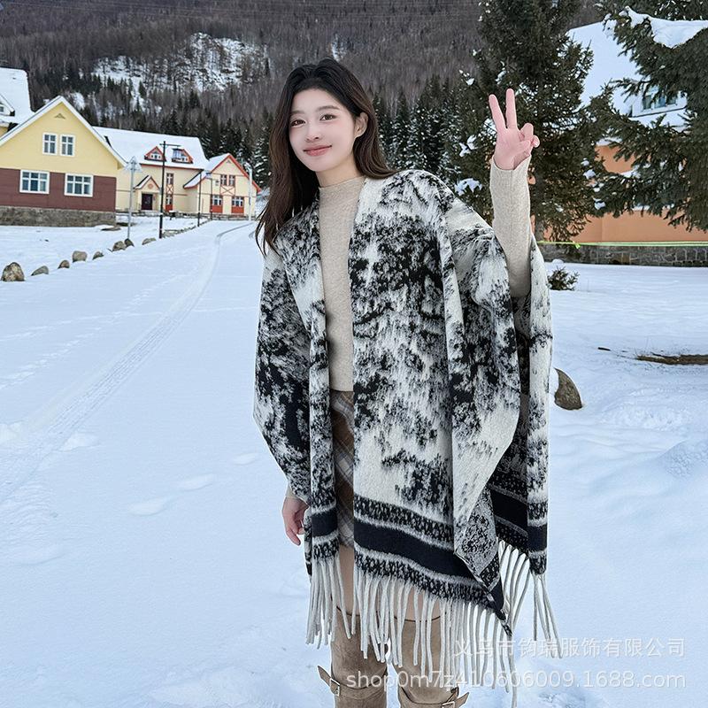 1Pieces Winter Women Poncho Warm Shawl Double Sided Designer Thickening Blanket Luxury Scarf Mountaineering Scarf