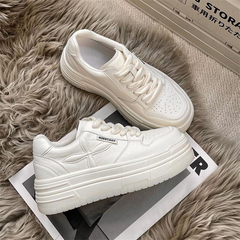2025 new thick-soled heightening little white shoes women's autumn versatile shoes small fragrant style casual sports breadboard shoes