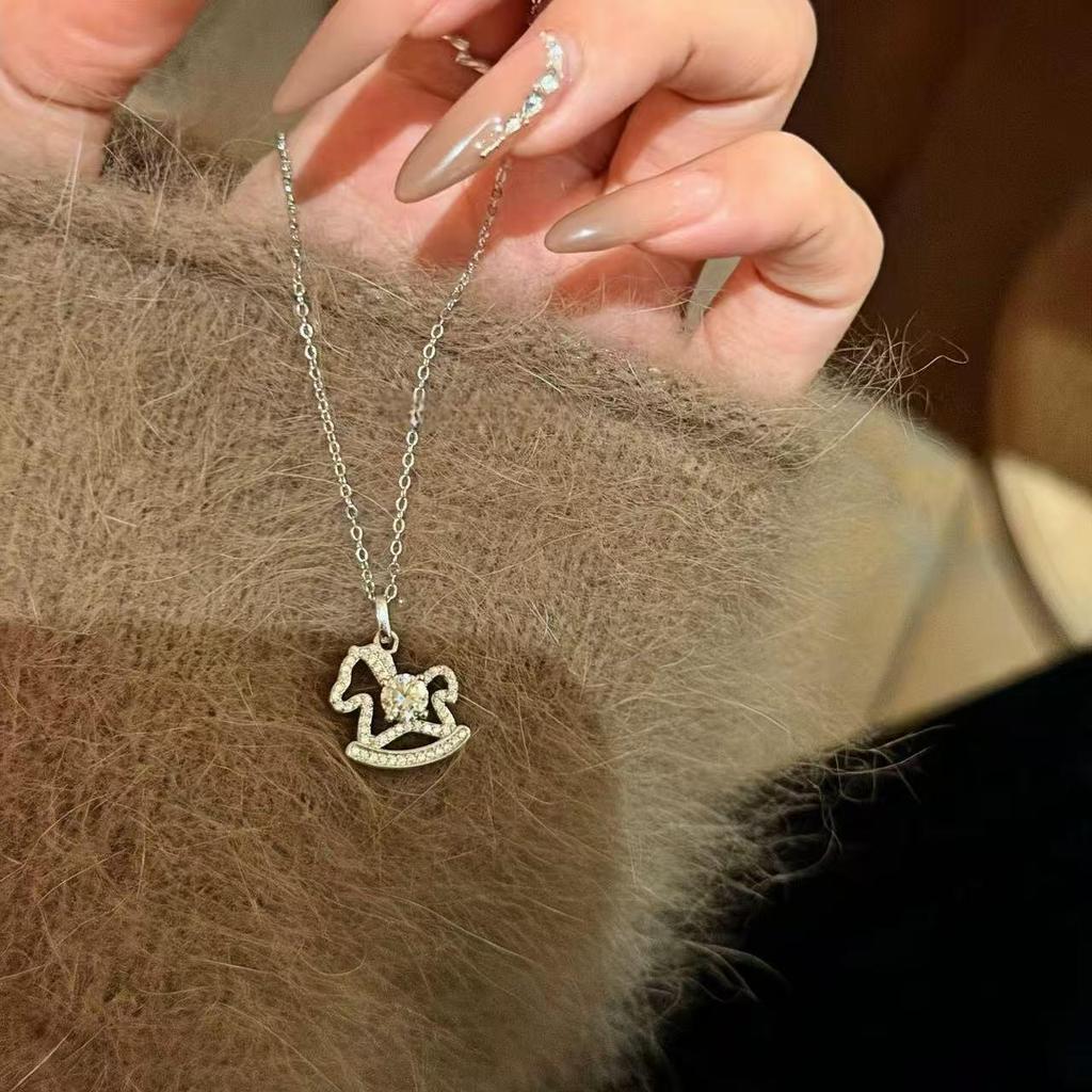 Year of the Horse Luxury Necklace: Gold-Plated Nickel Silver, Niche Design for Women