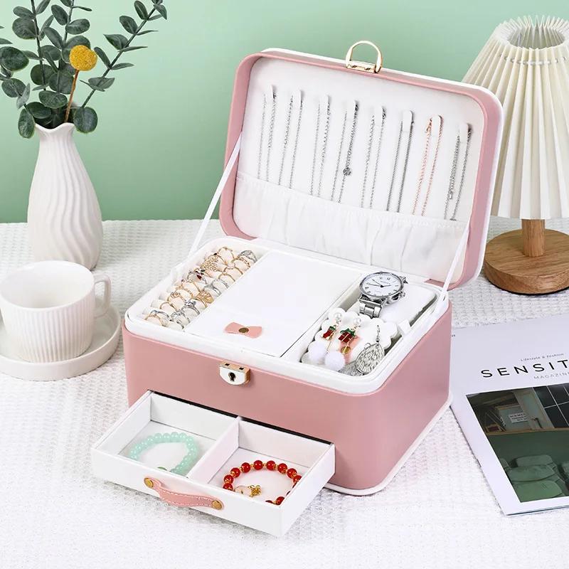 

Шкатулка для украшений многофункциональная большой вместимости с замком из ПУ кожи для хранения колец, серег, для демонстрации украшений, ювелирная упаковка 26x18.5x14.5cm розовый