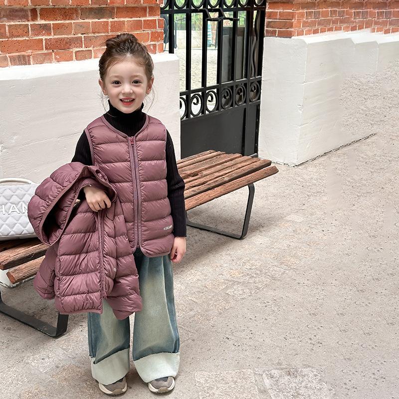 Lightweight Down Jacket for Boys and Girls In Winter with White Duck Down Lining Vest Coat